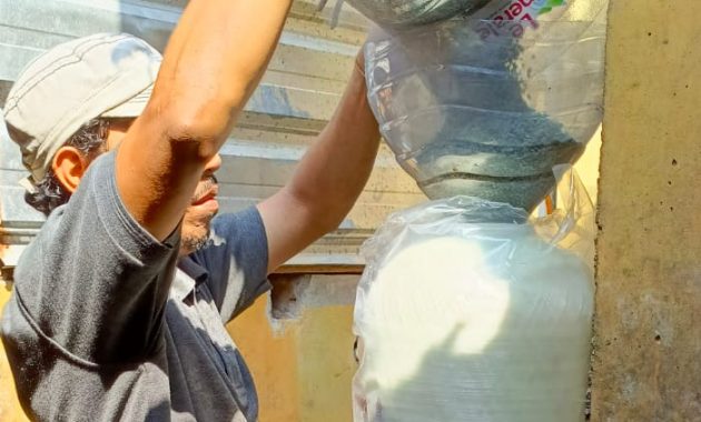 pemasangan filter air untuk kebutuhan air bersi pada pemilik jasa laundri jogja