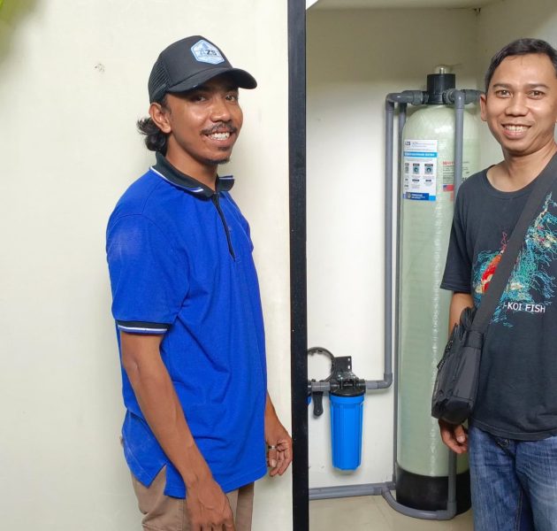 Teknologi filter air modern dari AZS Water Filter, Menggunakan filter air di rumah adalah langkah sederhana namun efektif untuk mencegah masalah kesehatan. Air yang kotor berpotensi mengandung bakteri, kotoran, dan bahan kimia yang bisa memicu berbagai penyakit. Filter air di rumah dari AZS Water Filter yang hemat biaya. Teknisi AZS Water Filter memasang filter air di rumah pelanggan