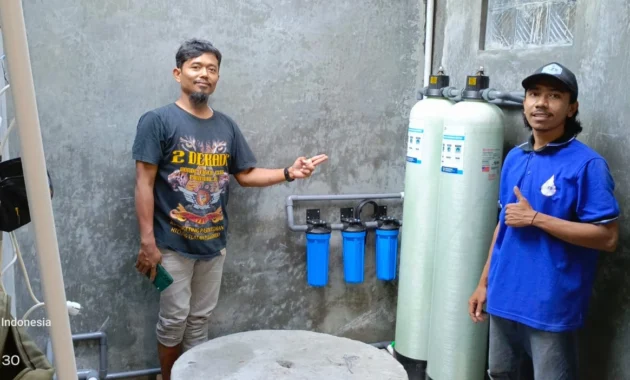 Filter penjernih air 1054 solusi tepat untuk masalah air berkapur. Temukan pengalaman Bapak Anto DEMS dari Bantul dalam menjaga kualitas air bersih di kostnya. Kata Kunci: air berkapur, filter penjernih air 1054, air bersih, kost eksklusif, AZS Water Filter