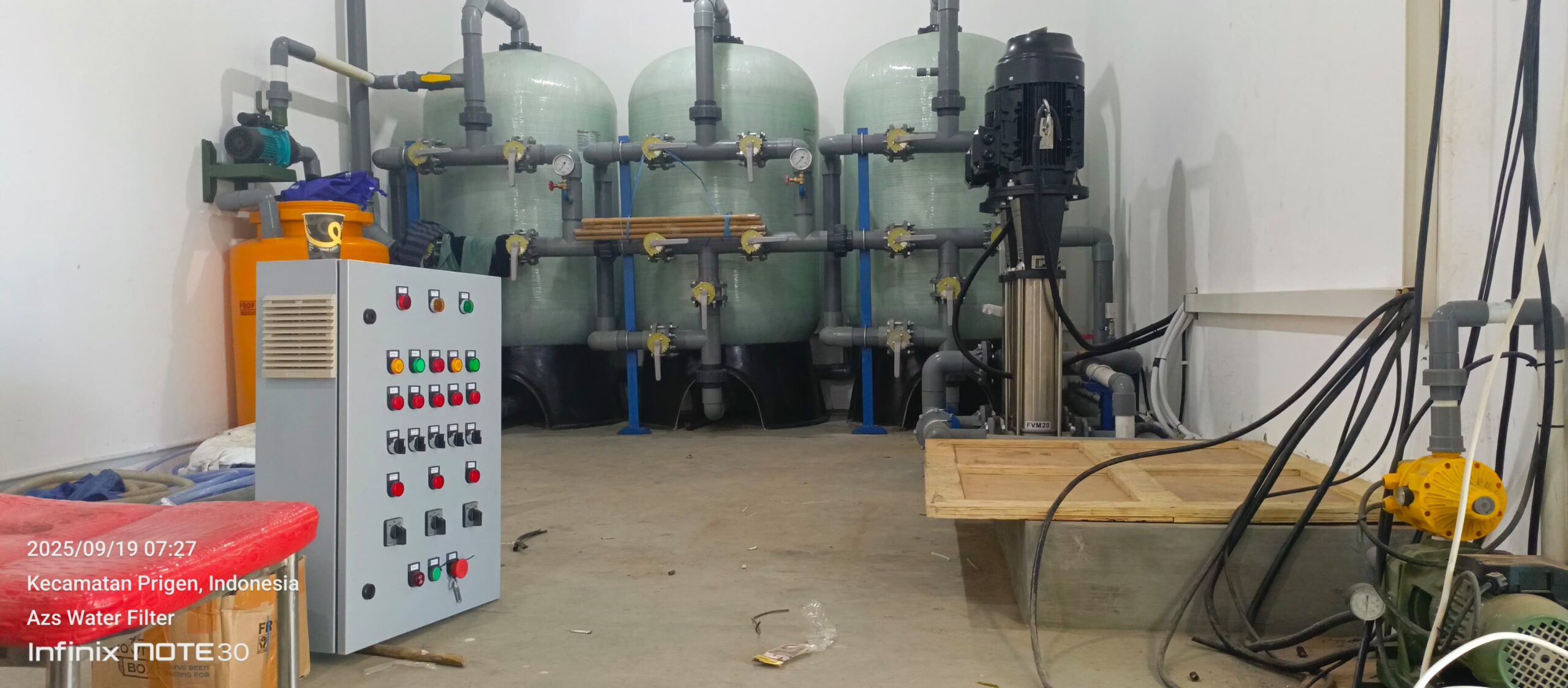 pemasangan filter air industri es kristal