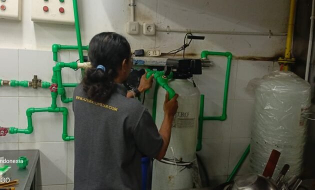 Pemasangan Filter Air di The Duck King