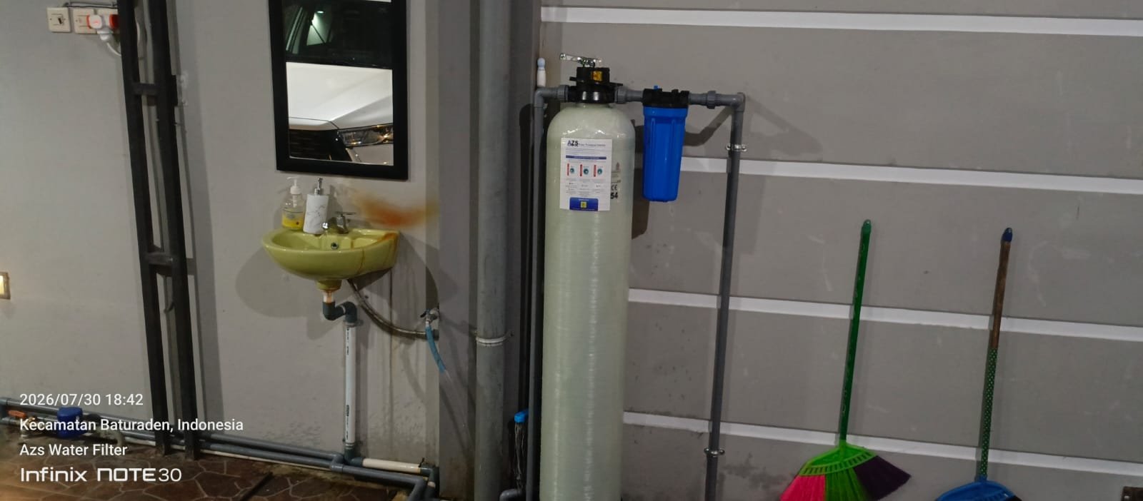 filter air 1054 untuk rumah tangga telah terpasang dengan satu tabung di Baturaden Purwokerto guna membantu mengatasi bau kaporit pada air PDAM.