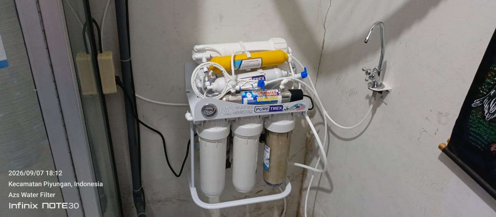 Hasil pemasangan mesin RO 500 GPD oleh AZS Water Filter untuk usaha jualan galon isi ulang di Piyungan.